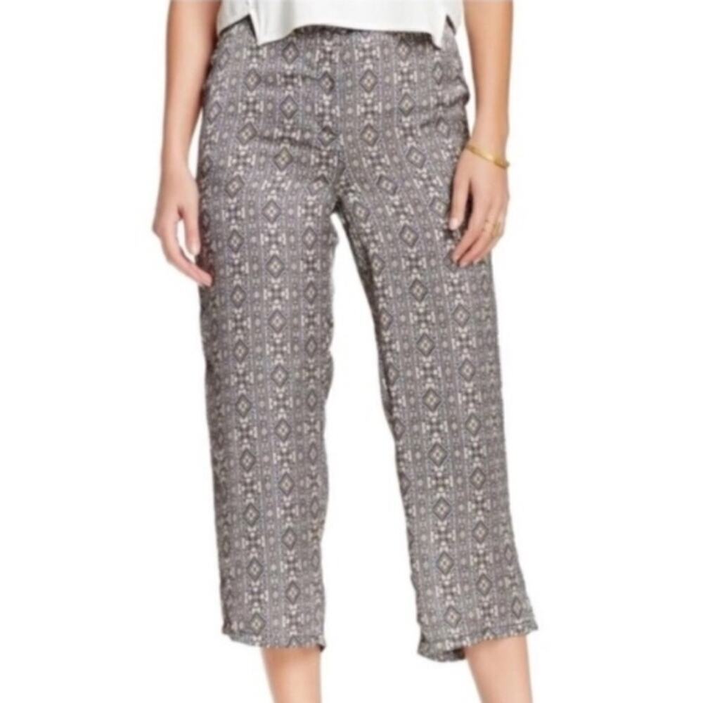 Anthropologie Elodie Cropped Printed Casual Pants Size Medium